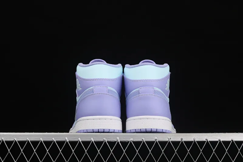 All categories Air Jordan Jordan series basketball shoes Air Jordan 1 Mid G version pure original Air Jordan 1 Mid SE AJ1 Joe 1 Violet 554724-500